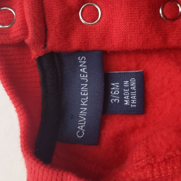 Calvin Klein Kids Size 3-6M Red Black Sweat Shirt and Sweat Pants Set - Picture 5 of 11